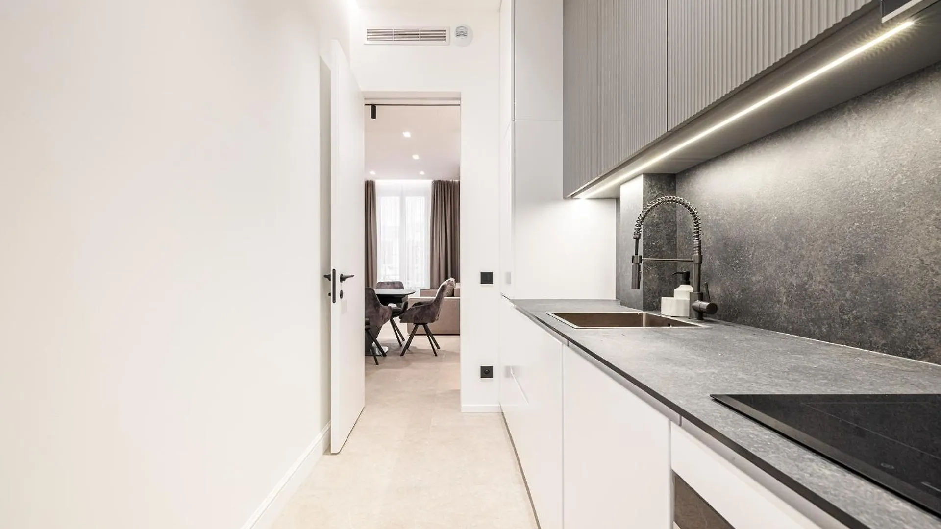 La Victoire Apartman Beausoleil 0*,